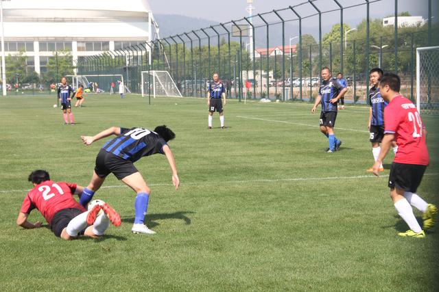 德国女足国门：诺伊尔的表现令我感到陌生，他始终没进入比赛状态
